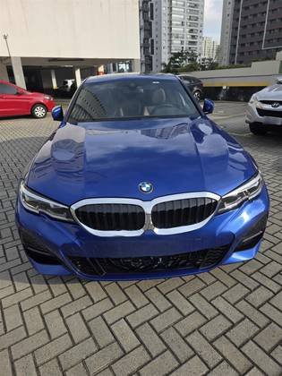 BMW 320i 2.0 16V TURBO FLEX M SPORT AUTOMÁTICO BMW 320i 2.0 16V TURBO FLEX M SPORT AUTOMÁTICO